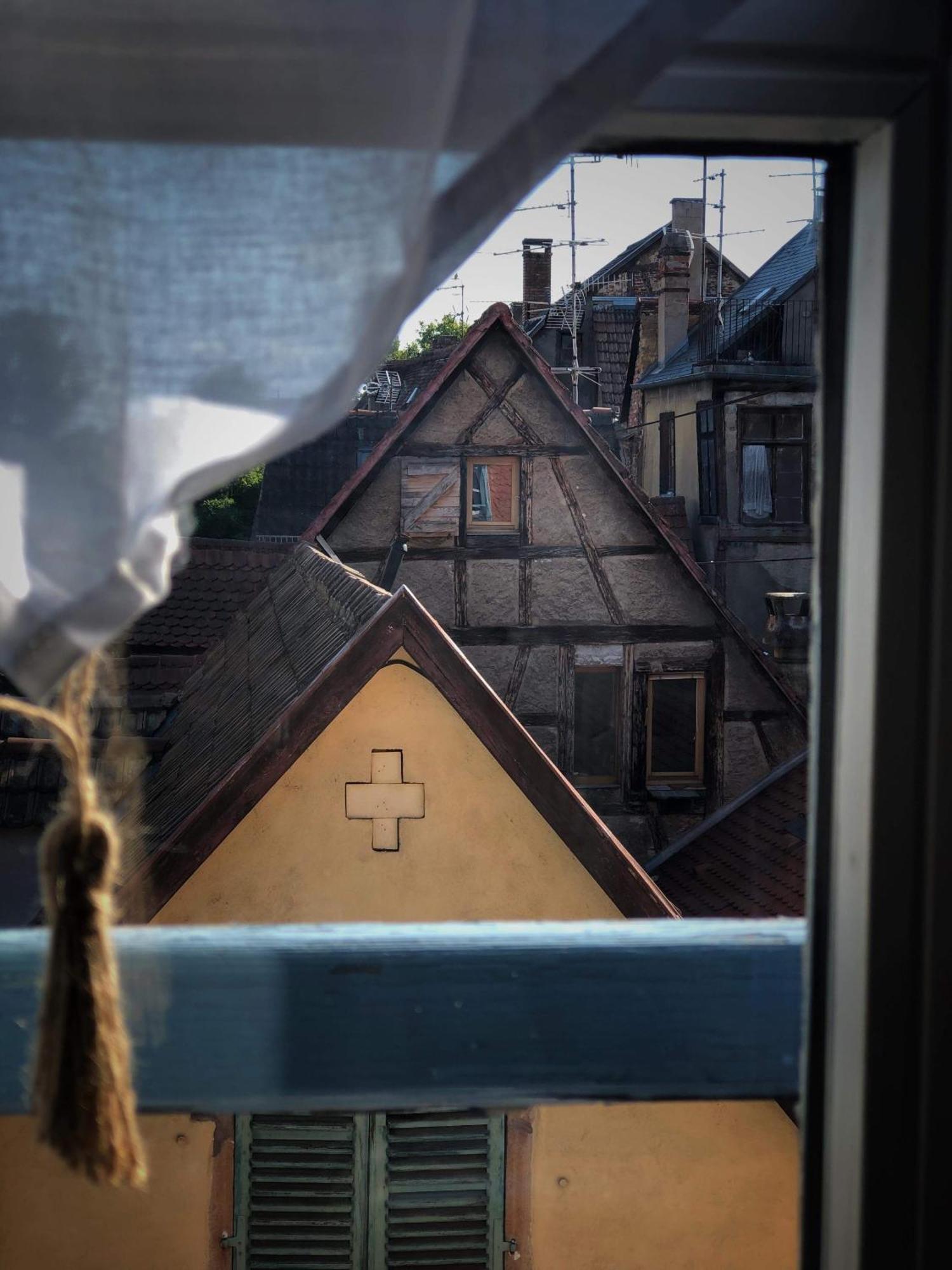 Sous Les Toits Du Zinc - Climatise Apartment Colmar Exterior photo